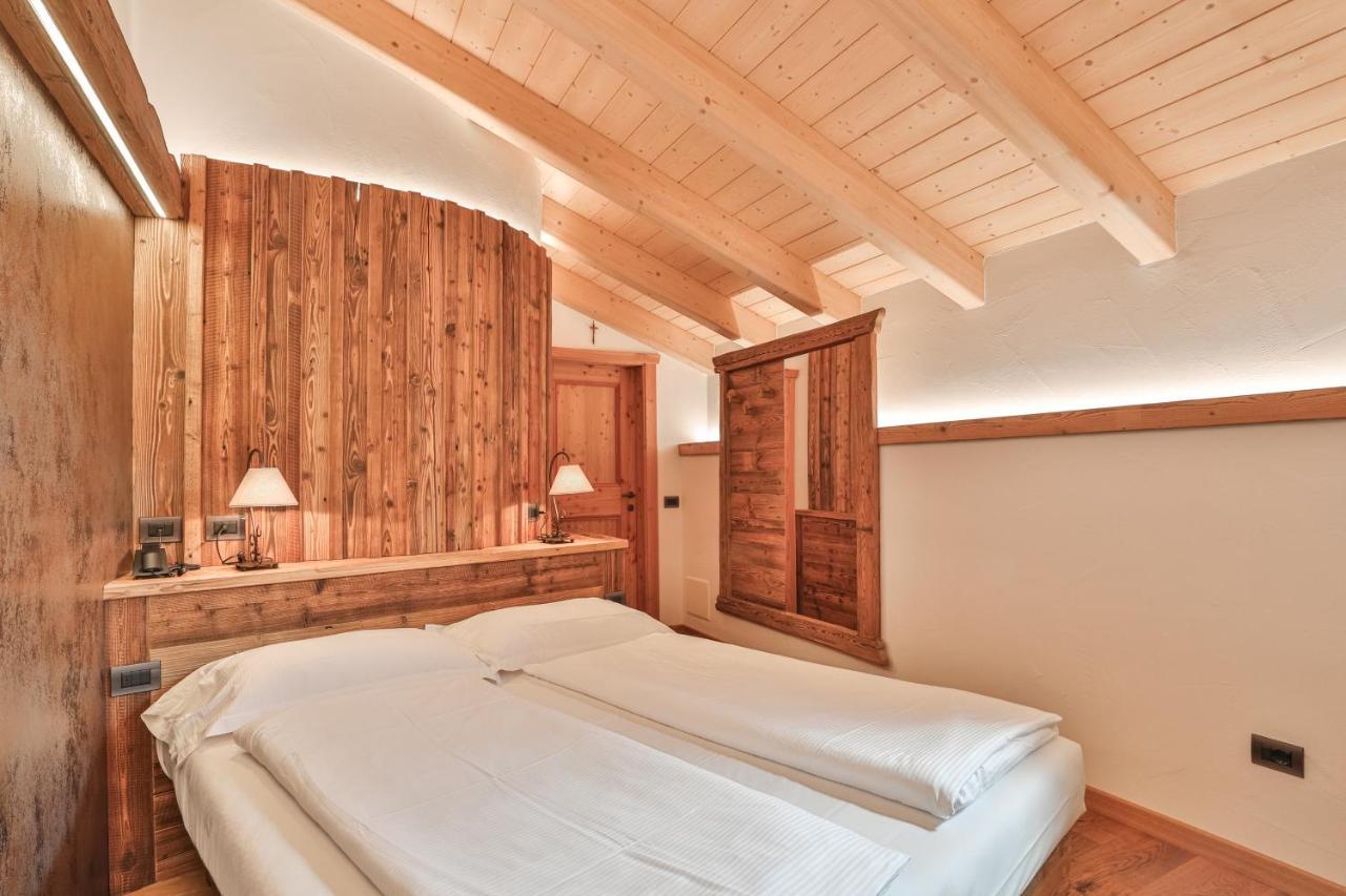 Hotel Garni Maso San Michele à Cavalese Extérieur photo