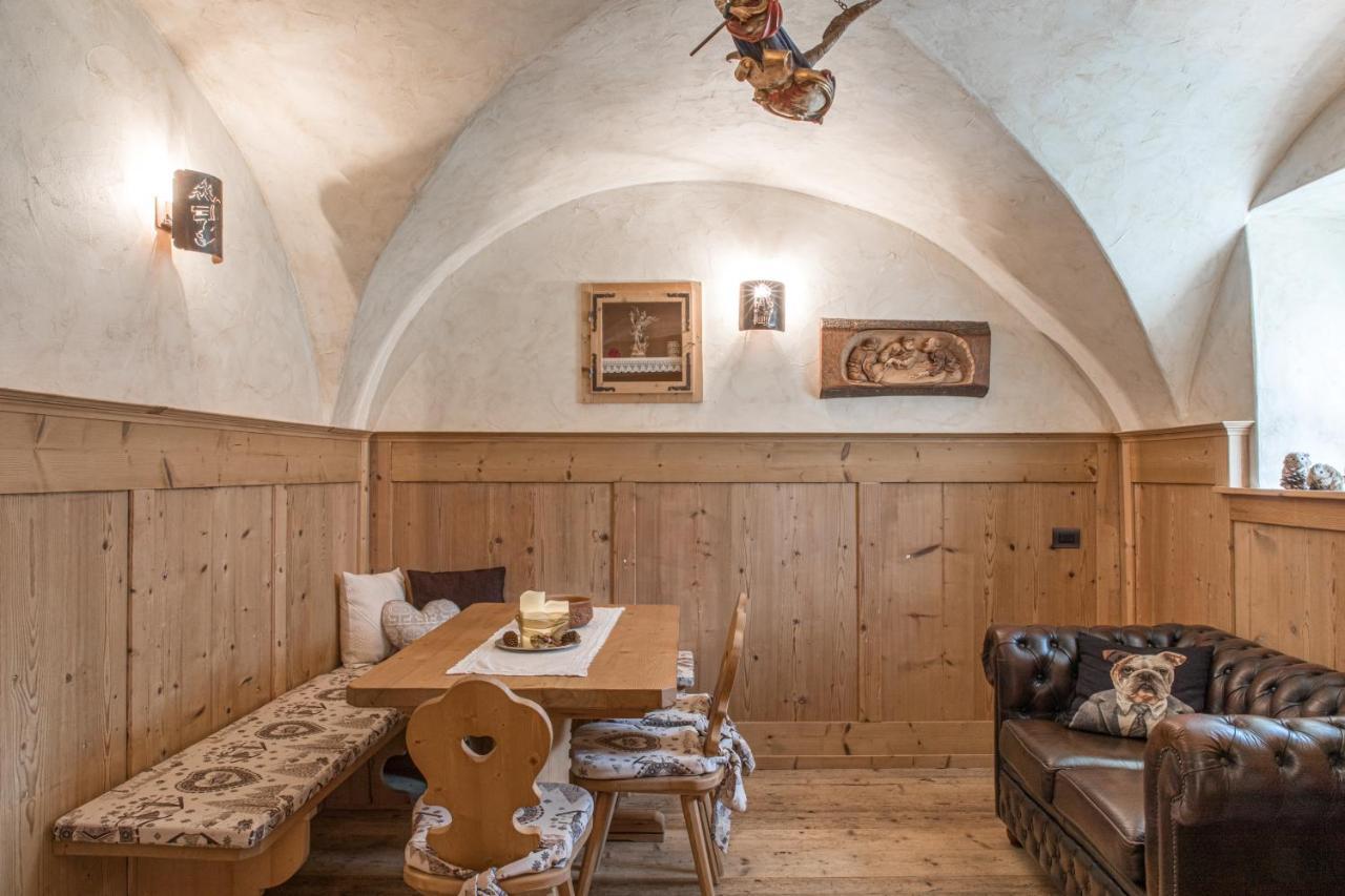 Hotel Garni Maso San Michele à Cavalese Extérieur photo